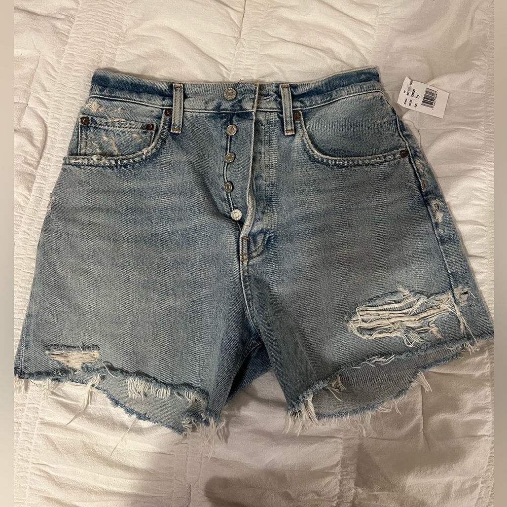 NWT Agolde Riley Shorts. Size 27. Groove